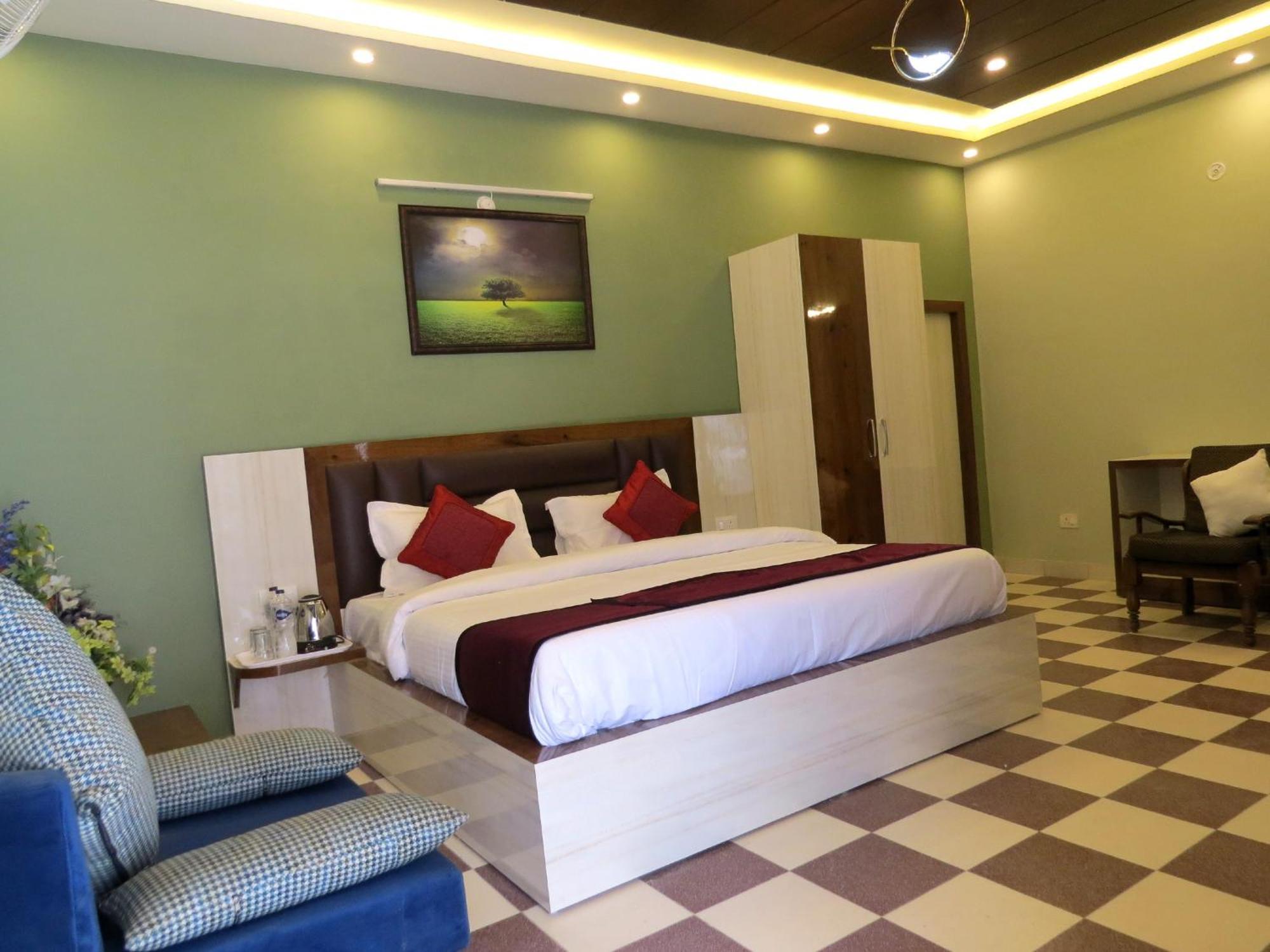 Hotel Haya Palace Nainital Exterior photo